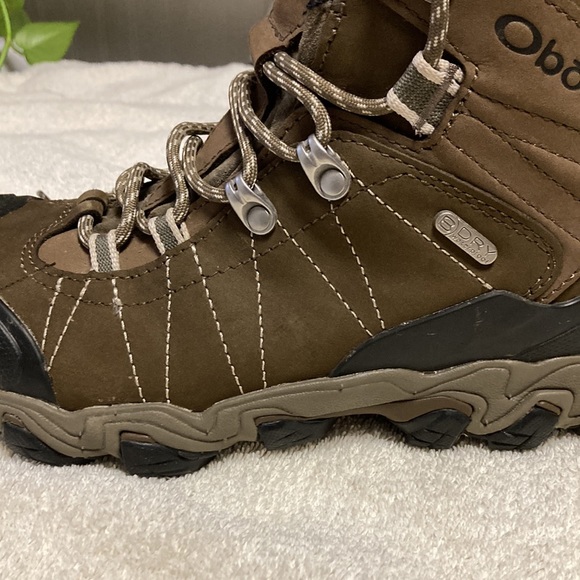 Óboz waterproof hiking boots. Size 8   Walnut color - Picture 6 of 10